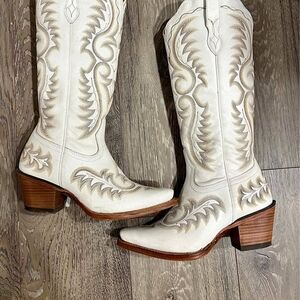 Durango White Embroidered Western Heeled Cowgirl Boots